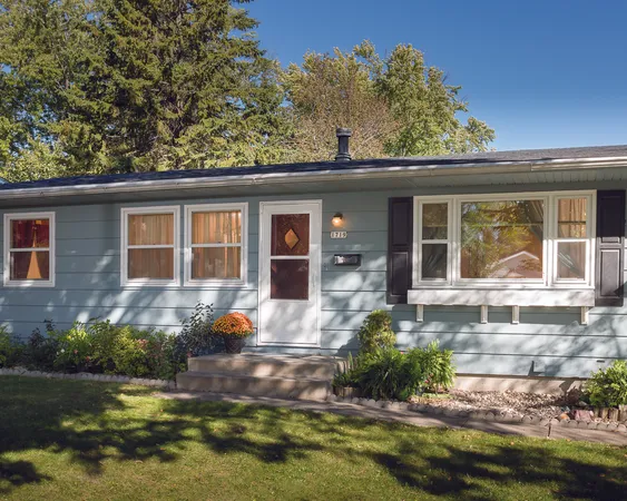 Window World Ventilating Storm Door
